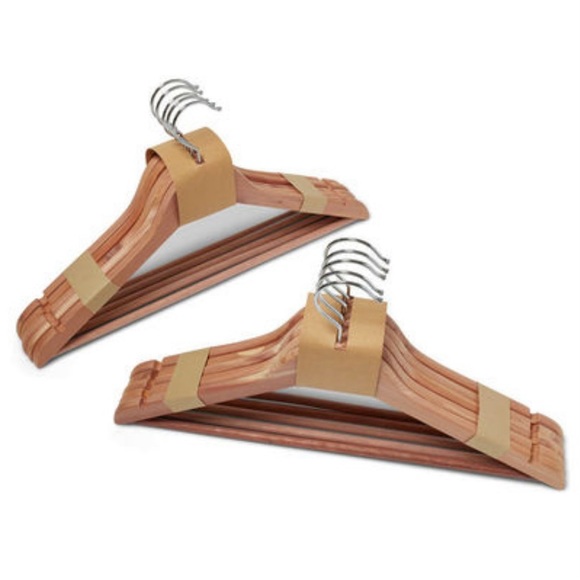 Cedar Hangers 10 packs - Picture 2 of 6